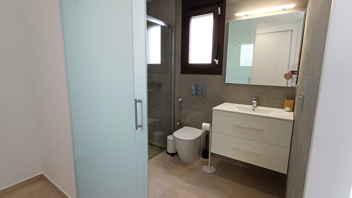 Image No.27-3 Bed Villa for sale