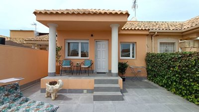 10764stunningquaddesignvilla120625125806front