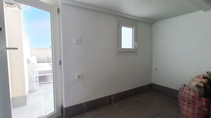 Image No.24-2 Bed Quad for sale