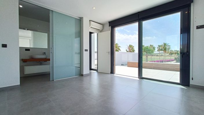 Image No.29-Villa de 4 chambres à vendre à La Finca