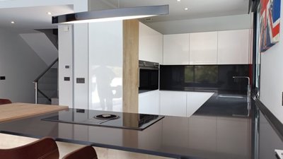 10670stunningfrontlinemodernvilla050625114042