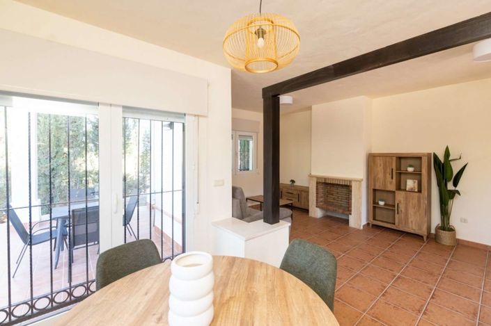 Image No.29-2 Bed Semi-Detached for sale