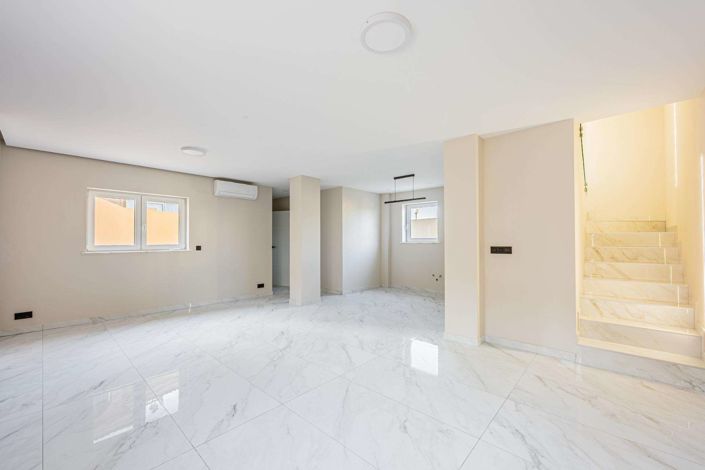 Image No.45-4 Bed Villa for sale