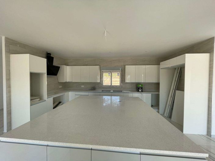 Image No.10-6 Bed Villa for sale