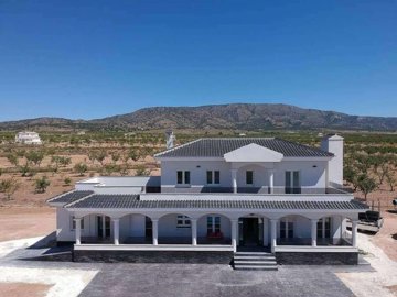 4 Bed Villa for sale