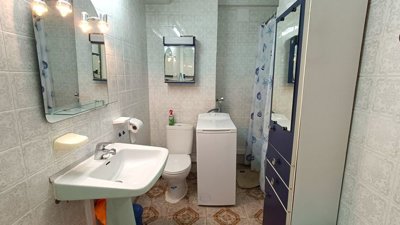 10892beautifulsecondfloorapartment11072514354