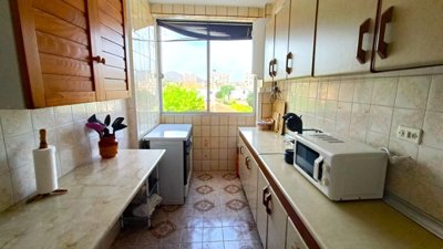 10892beautifulsecondfloorapartment11072514353