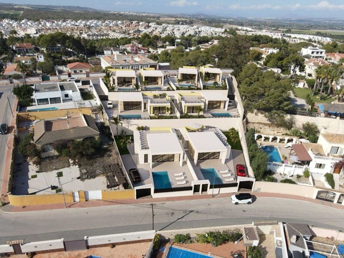 Image No.1-3 Bed Villa for sale