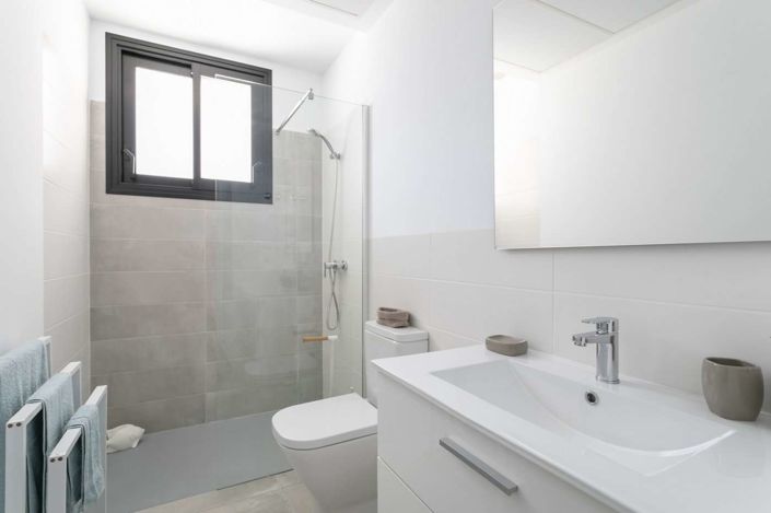 Image No.27-3 Bed Villa for sale