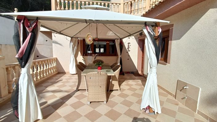 Image No.7-4 Bed Villa for sale