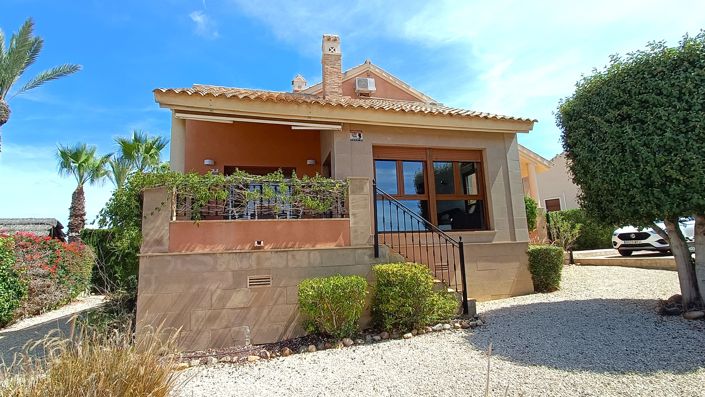Image No.3-3 Bed Villa for sale