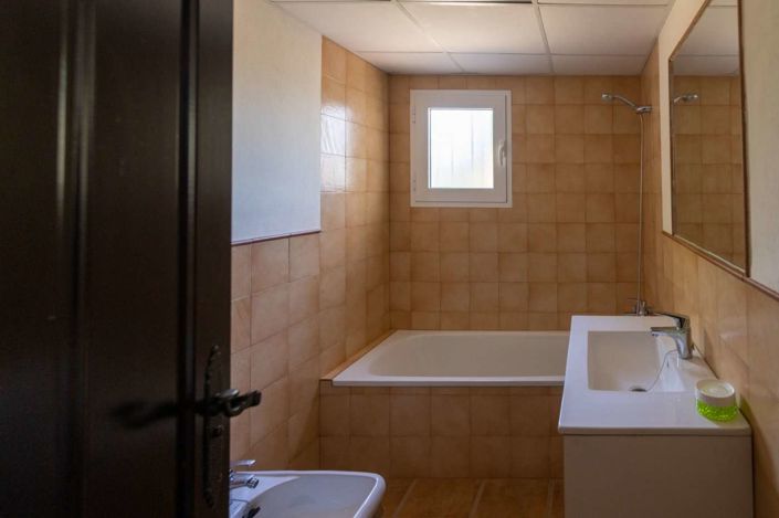 Image No.37-3 Bed Villa for sale