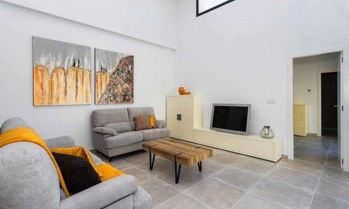 Image No.3-3 Bed Villa for sale
