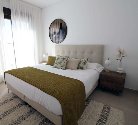 Image No.19-4 Bed Semi-Detached for sale