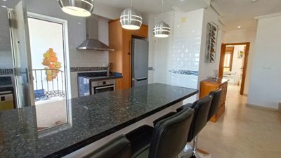 11162beautifullinkeddetachedvilla060925114103