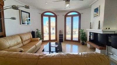 11162beautifullinkeddetachedvilla060925113804