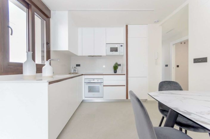 Image No.8-2 Bed Apartment for sale