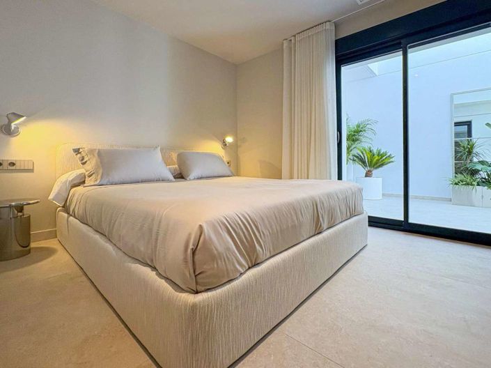 Image No.21-5 Bed Villa for sale