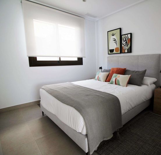 Image No.11-4 Bed Semi-Detached for sale