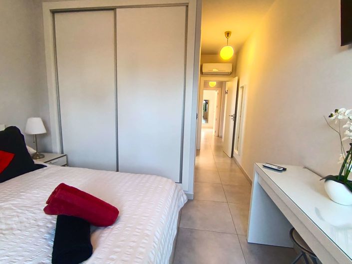 Image No.26-2 Bed Apartment for sale