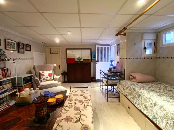 Image No.21-2 Bed Apartment for sale