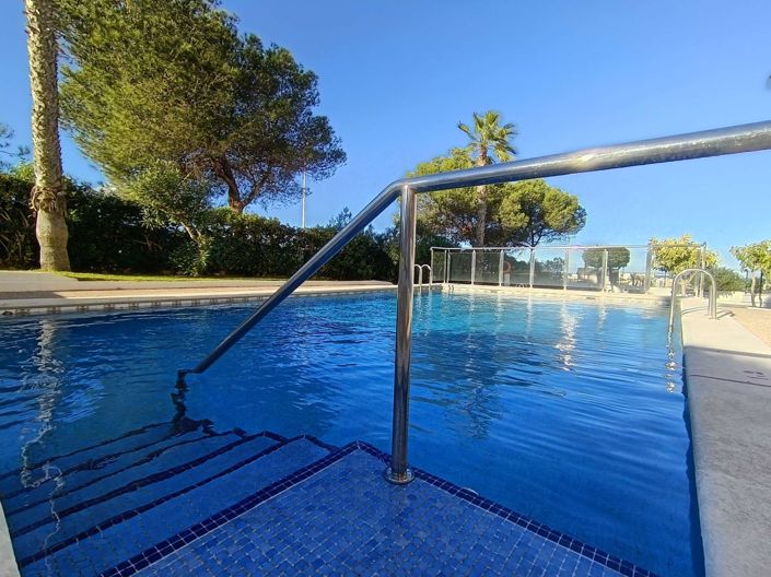 Image No.28-2 Bed Apartment for sale