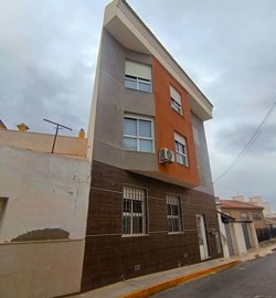 12415lovelyapartmentinagreatlocation041225164