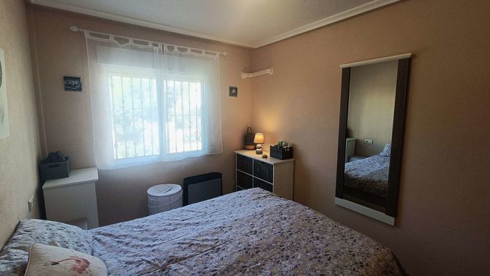 Image No.15-2 Bed Bungalow for sale