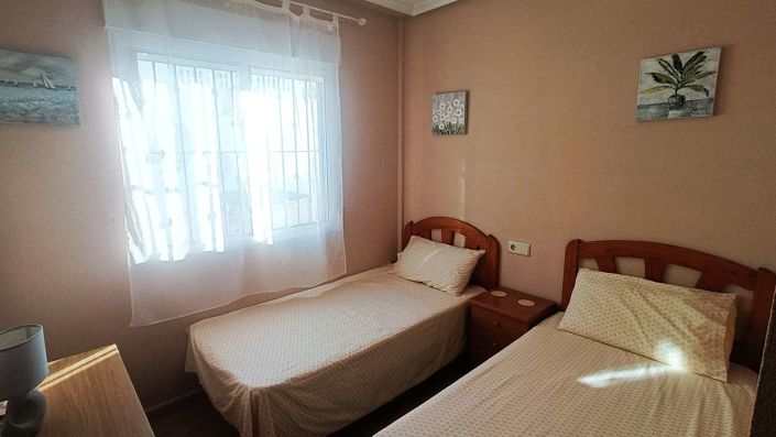 Image No.16-2 Bed Bungalow for sale