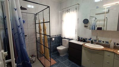 12561detachedvilla09012610012218