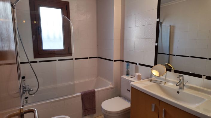 Image No.21-2 Bed Apartment for sale