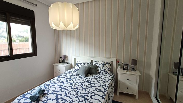 Image No.19-3 Bed Townhouse for sale