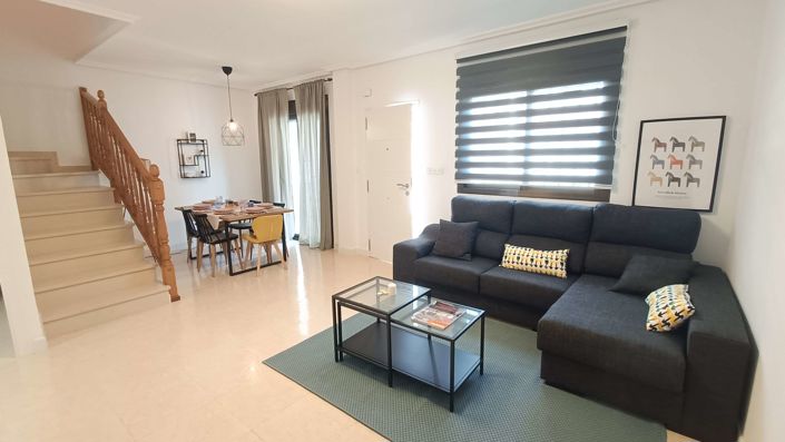 Image No.4-3 Bed Townhouse for sale