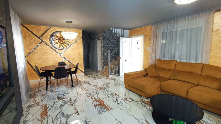 Image No.3-Villa de 4 chambres à vendre à San Miguel de Salinas