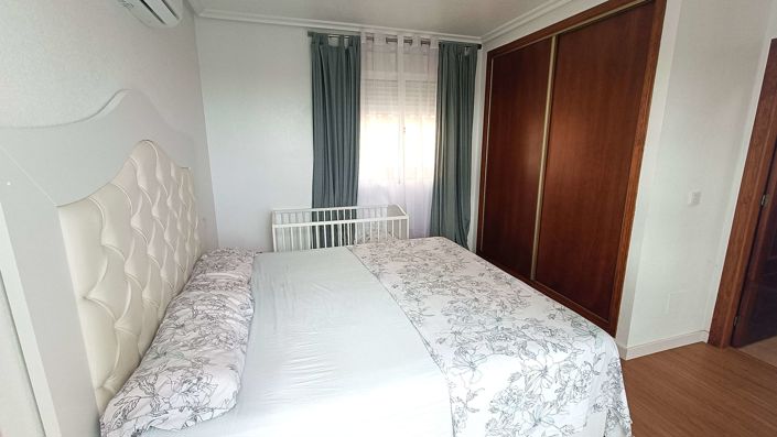 Image No.23-Villa de 4 chambres à vendre à San Miguel de Salinas