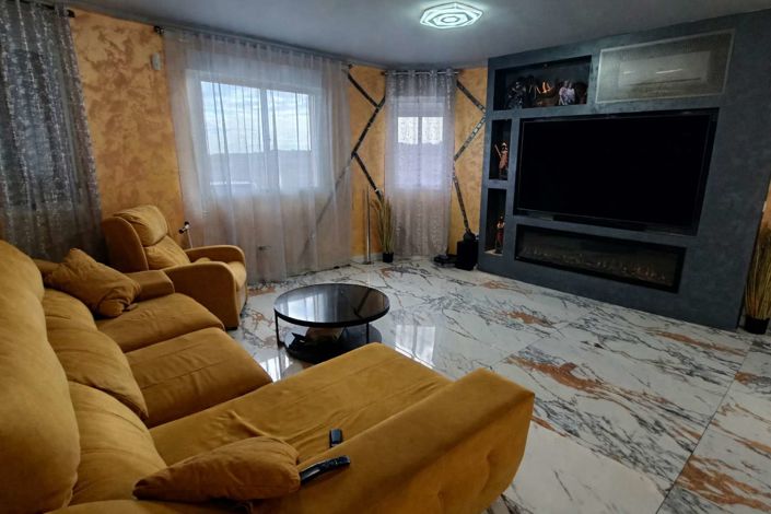 Image No.6-4 Bed Villa for sale