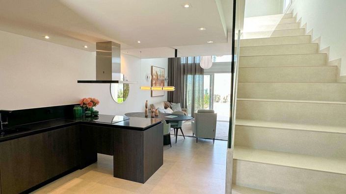 Image No.18-3 Bed Semi-Detached for sale