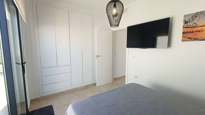 Image No.25-3 Bed Villa for sale