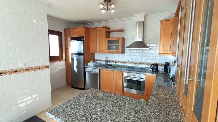 Image No.10-3 Bed Villa for sale