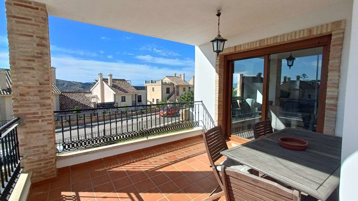 Image No.2-3 Bed Villa for sale