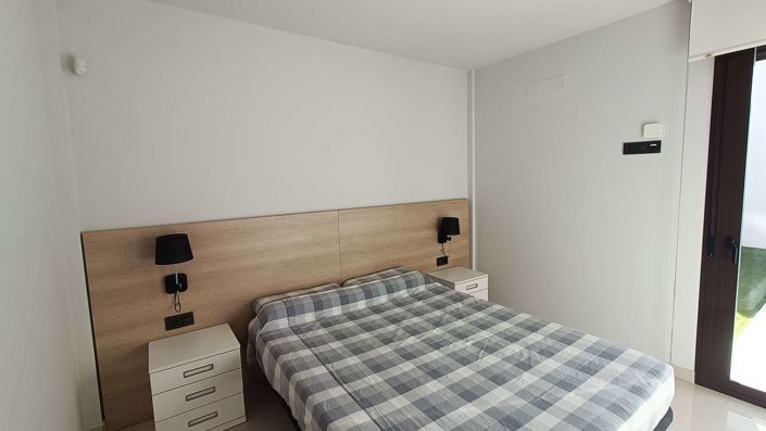 Image No.15-2 Bed Villa for sale