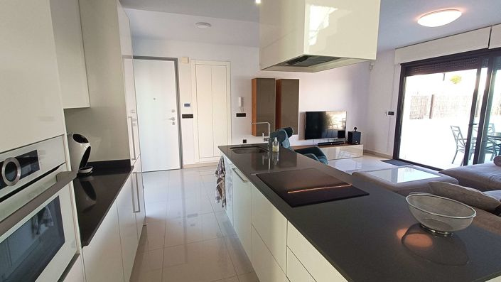 Image No.9-2 Bed Villa for sale