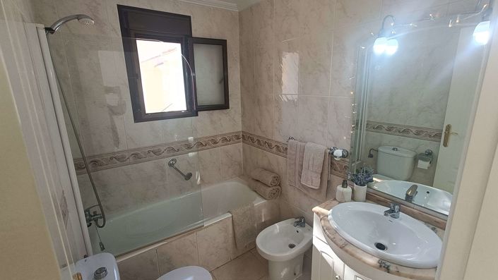 Image No.19-2 Bed Apartment for sale