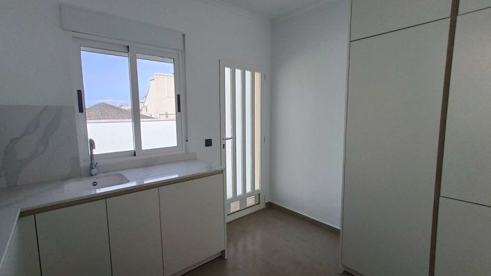 Image No.11-2 Bed Villa for sale