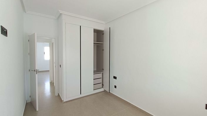 Image No.13-2 Bed Villa for sale