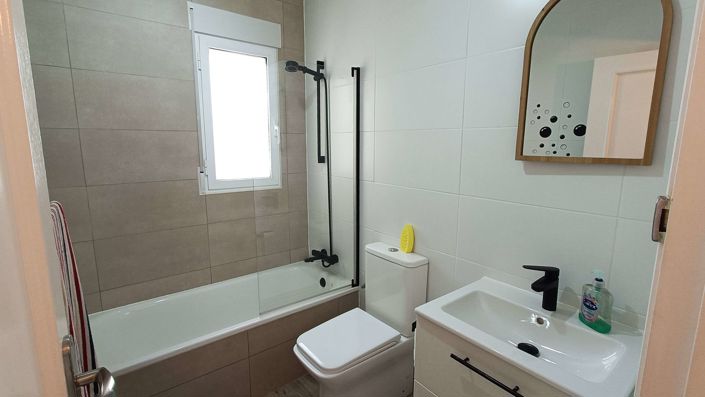 Image No.15-2 Bed Villa for sale