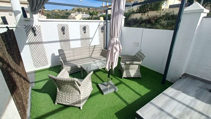 Image No.25-2 Bed Villa for sale