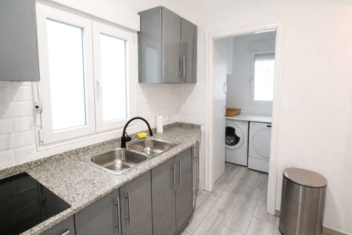 Image No.9-2 Bed Villa for sale