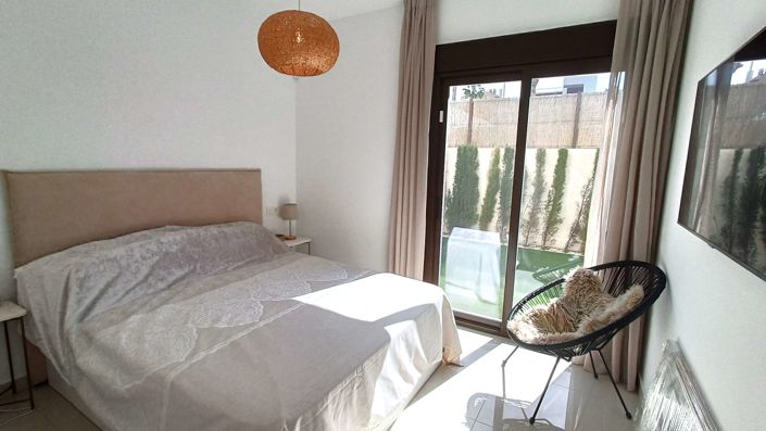 Image No.19-2 Bed Apartment for sale