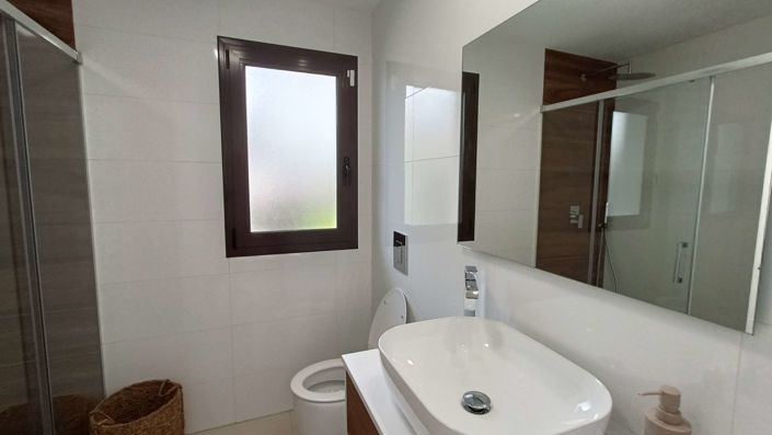 Image No.22-2 Bed Apartment for sale